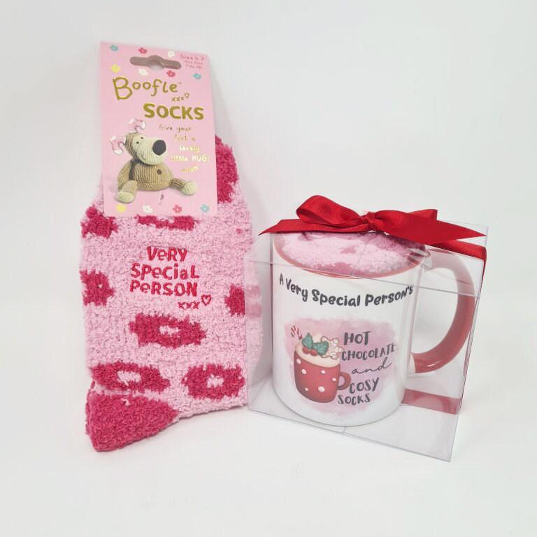 Hot Chocolate Mug With Cosy Socks Set, Chrismas Mug With Socks, Hot Chocolate & Fluffy Socks set, Family and friend mug and socks set