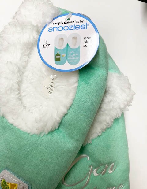 Ladies Gin Theme Snoozie Slippers